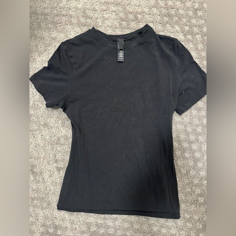 SKIMS baby t-shirt